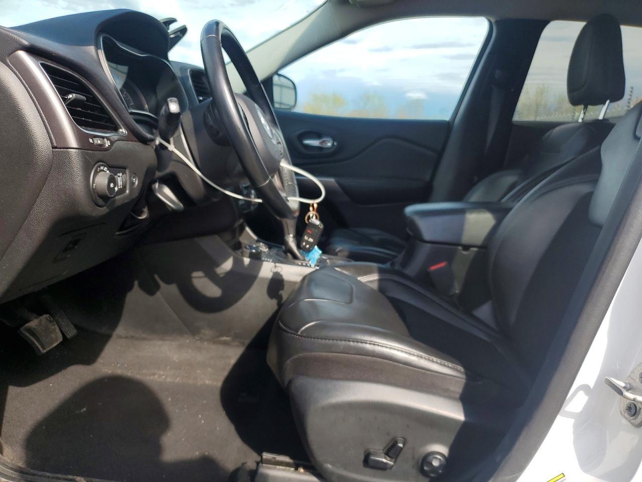 2019 Jeep Cherokee Latitude Plus - Фото 7