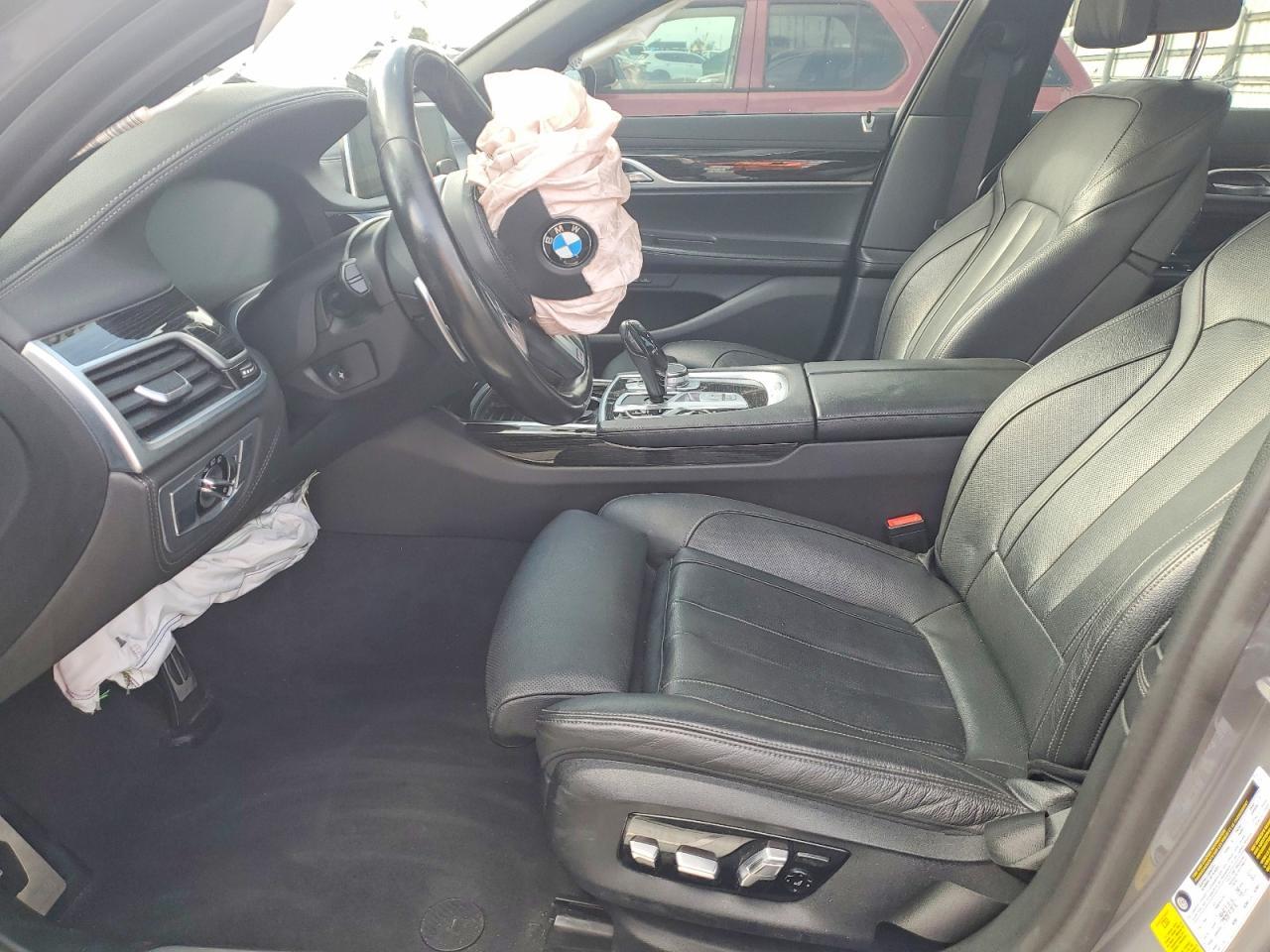 2022 BMW 740 I - Фото 7