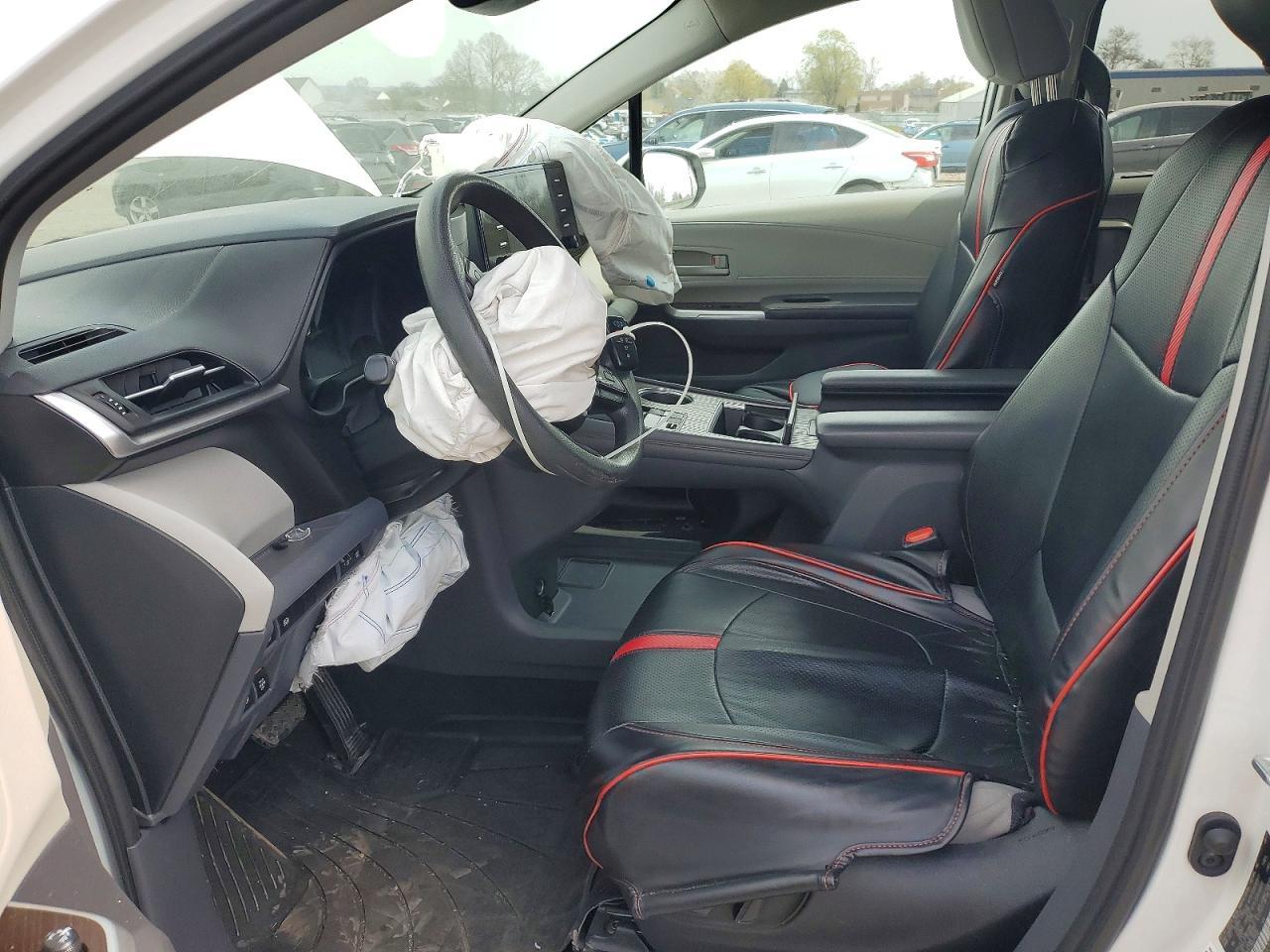 2022 Toyota Sienna Le - Фото 7