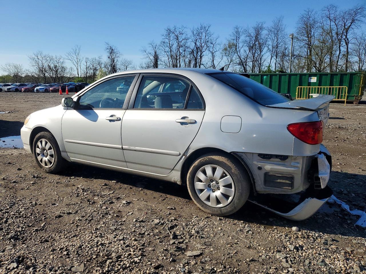2004 Toyota Corolla Le - Image 2