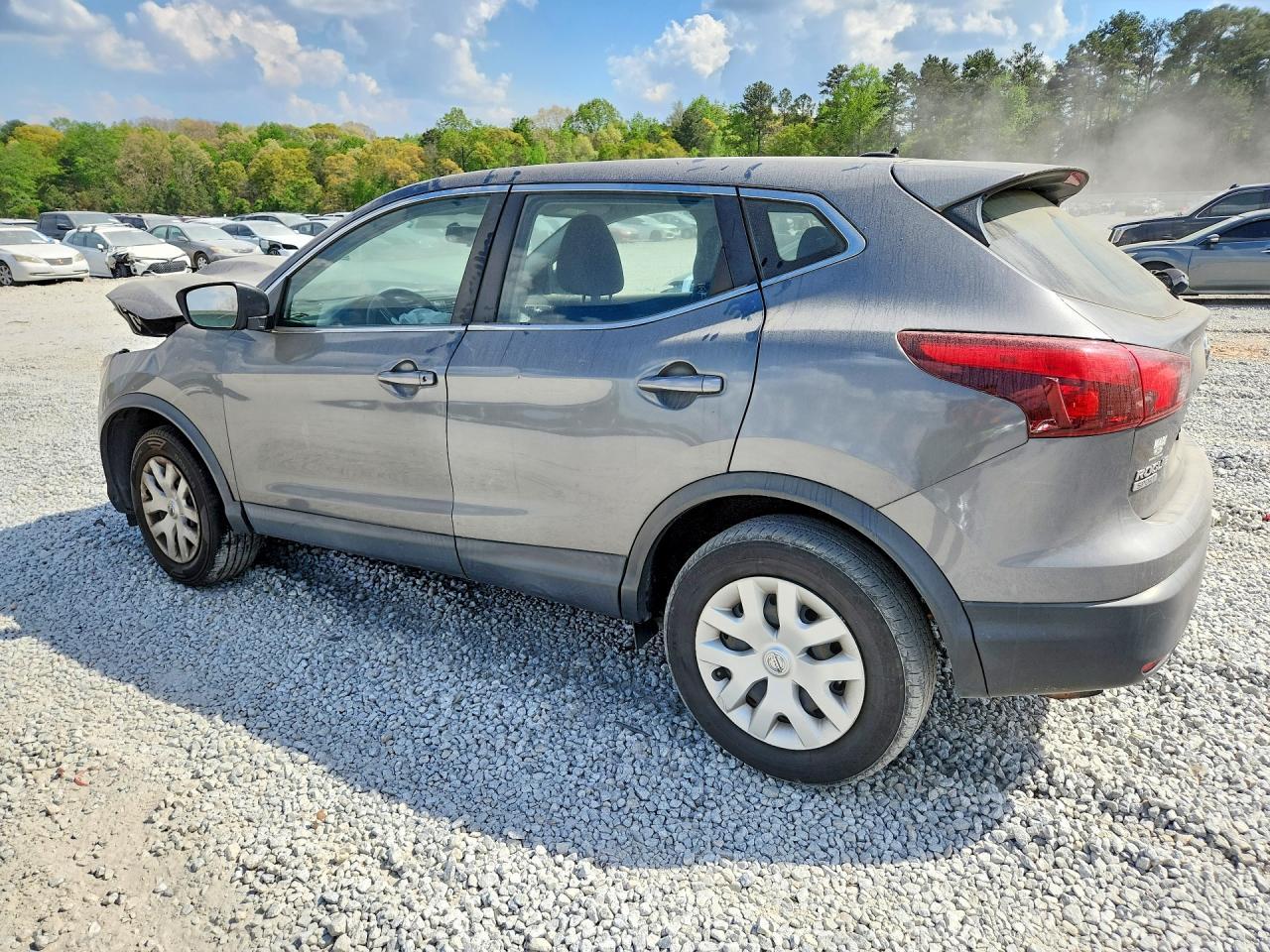 2019 Nissan Rogue Sport S - Image 2