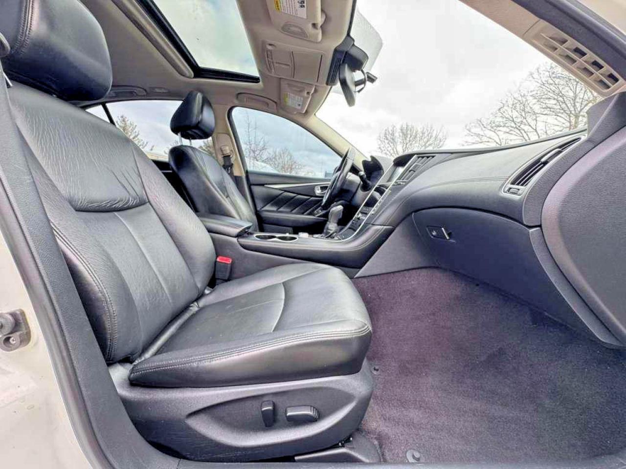 2018 Infiniti Q50 3.0T Luxe - Image 5