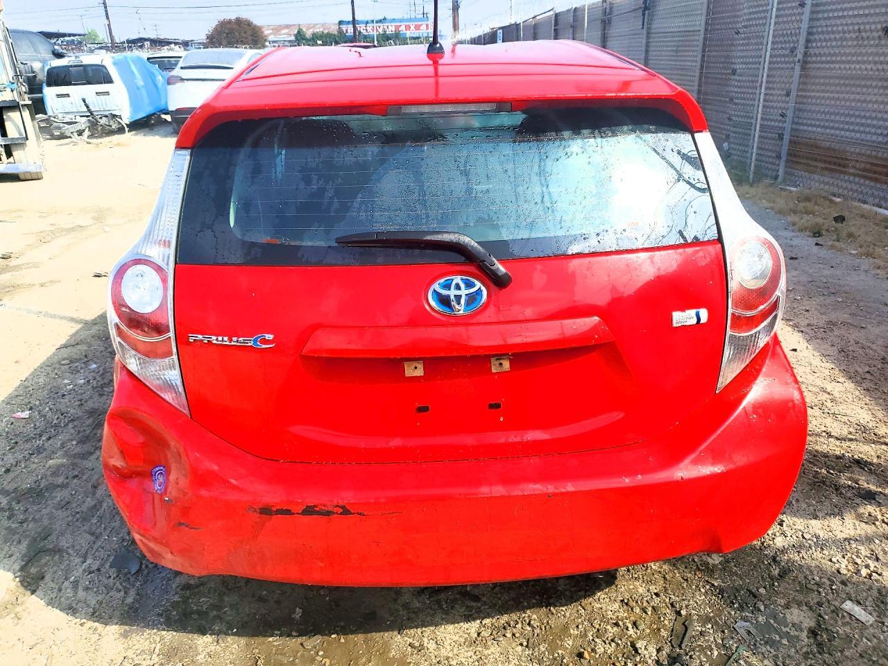 2014 Toyota Prius C Two - Image 6