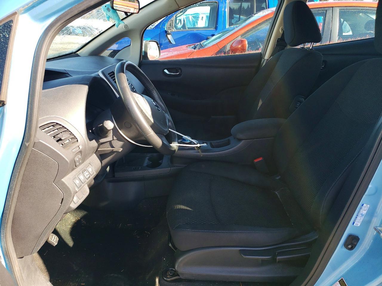 2015 Nissan Leaf S - Фото 7