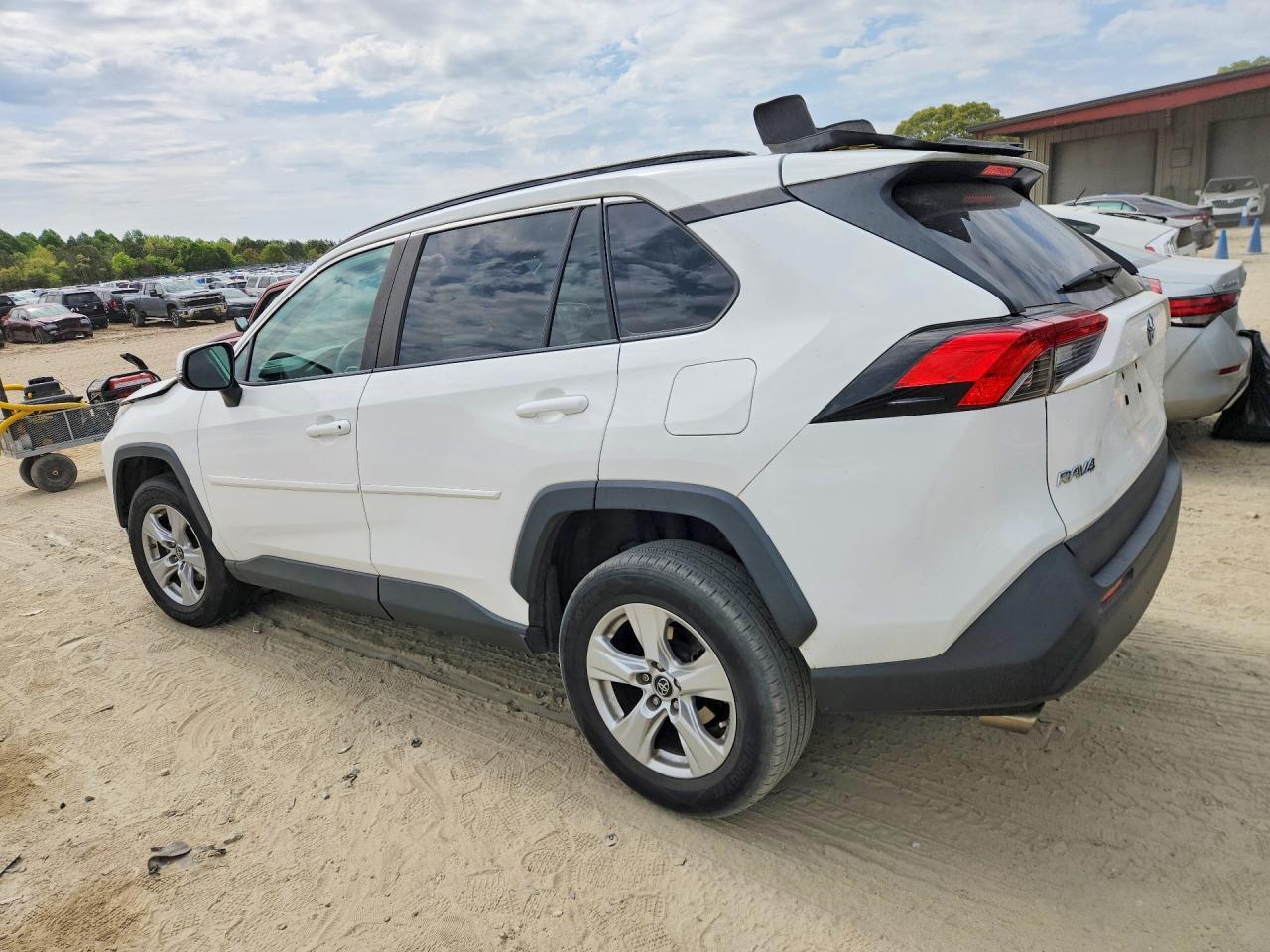 2019 Toyota Rav4 Xle - Фото 2