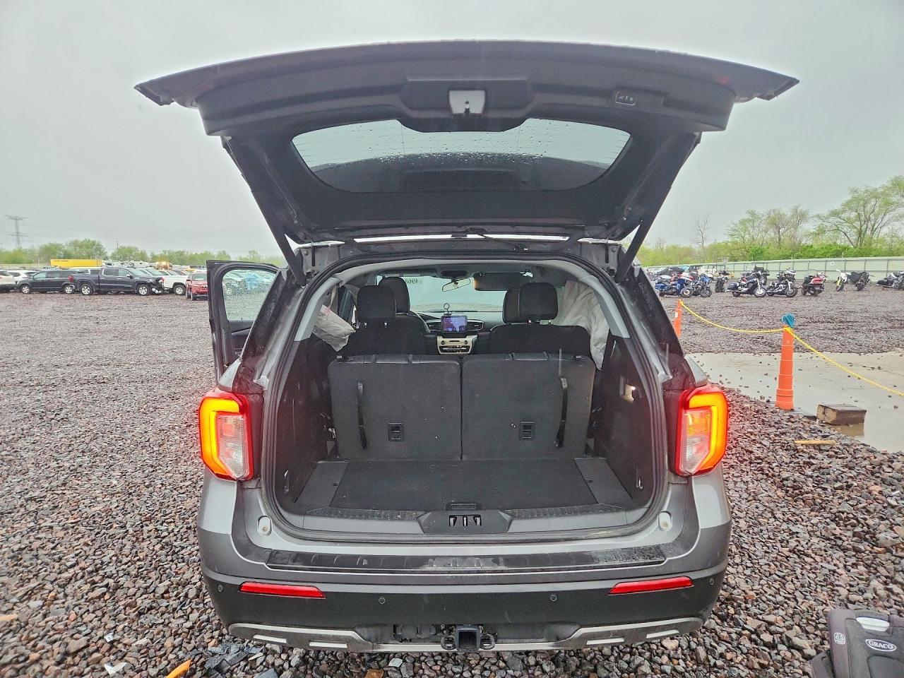 2023 Ford Explorer Xlt - Фото 6