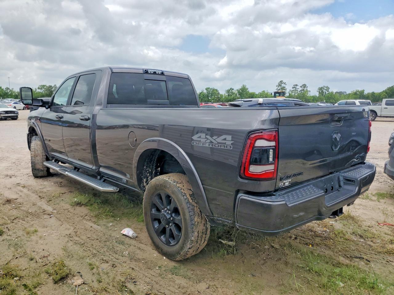 2020 Ram 2500 Laramie - Фото 2