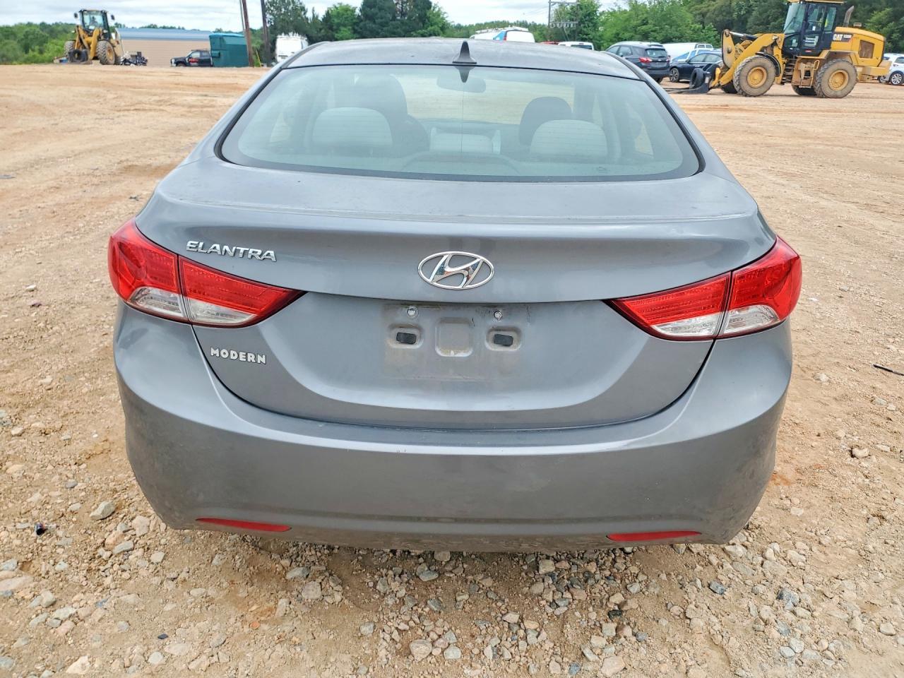 2013 Hyundai Elantra Gls - Image 6