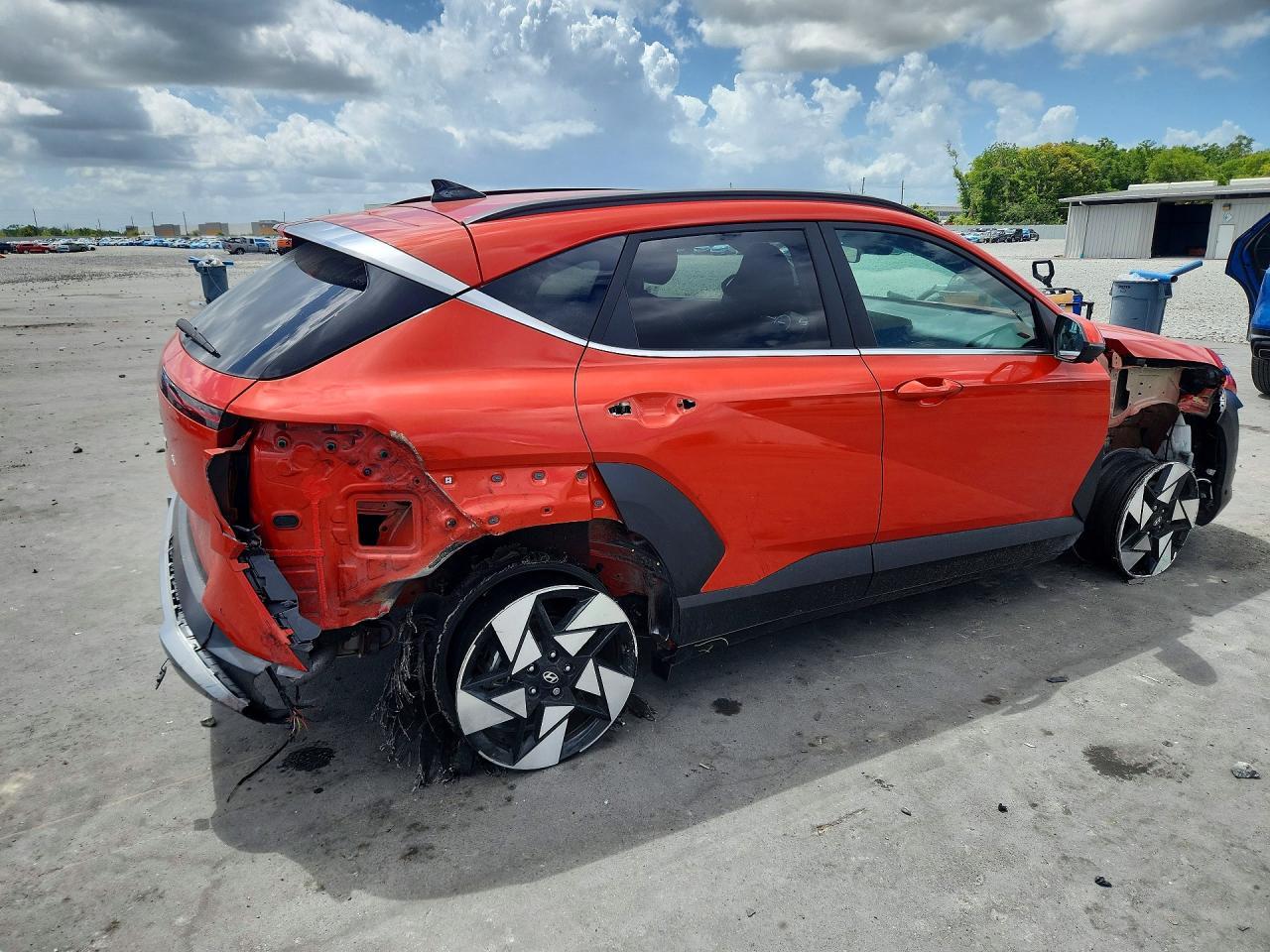 2024 Hyundai Kona Limited - Image 3