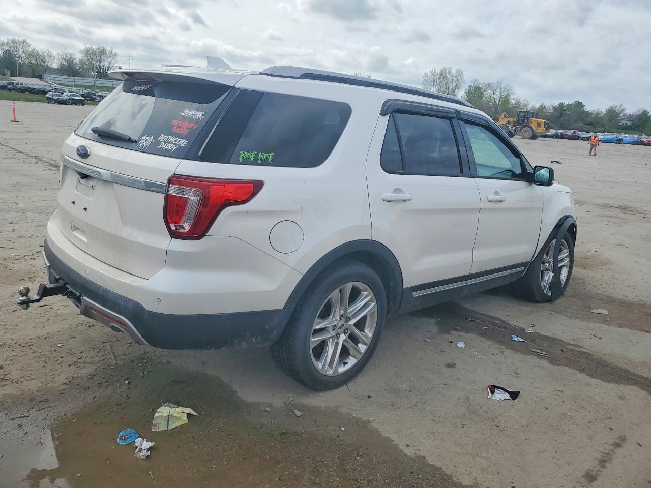 2017 Ford Explorer Xlt - Фото 3