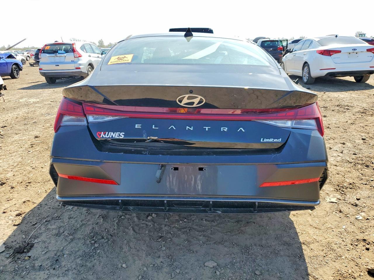 2025 Hyundai Elantra Limited - Фото 6