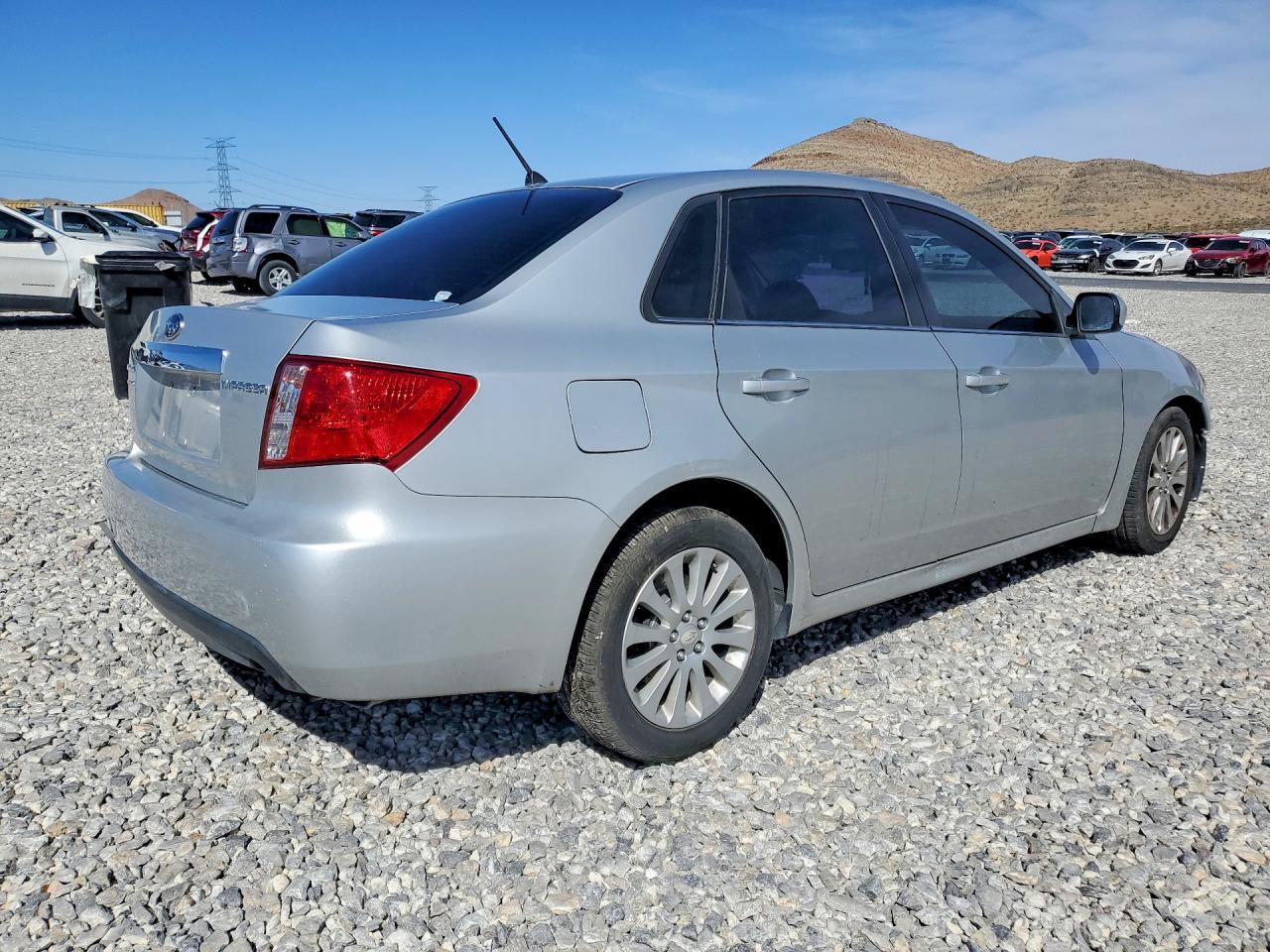 2011 Subaru Impreza 2.5I Premium - Фото 3