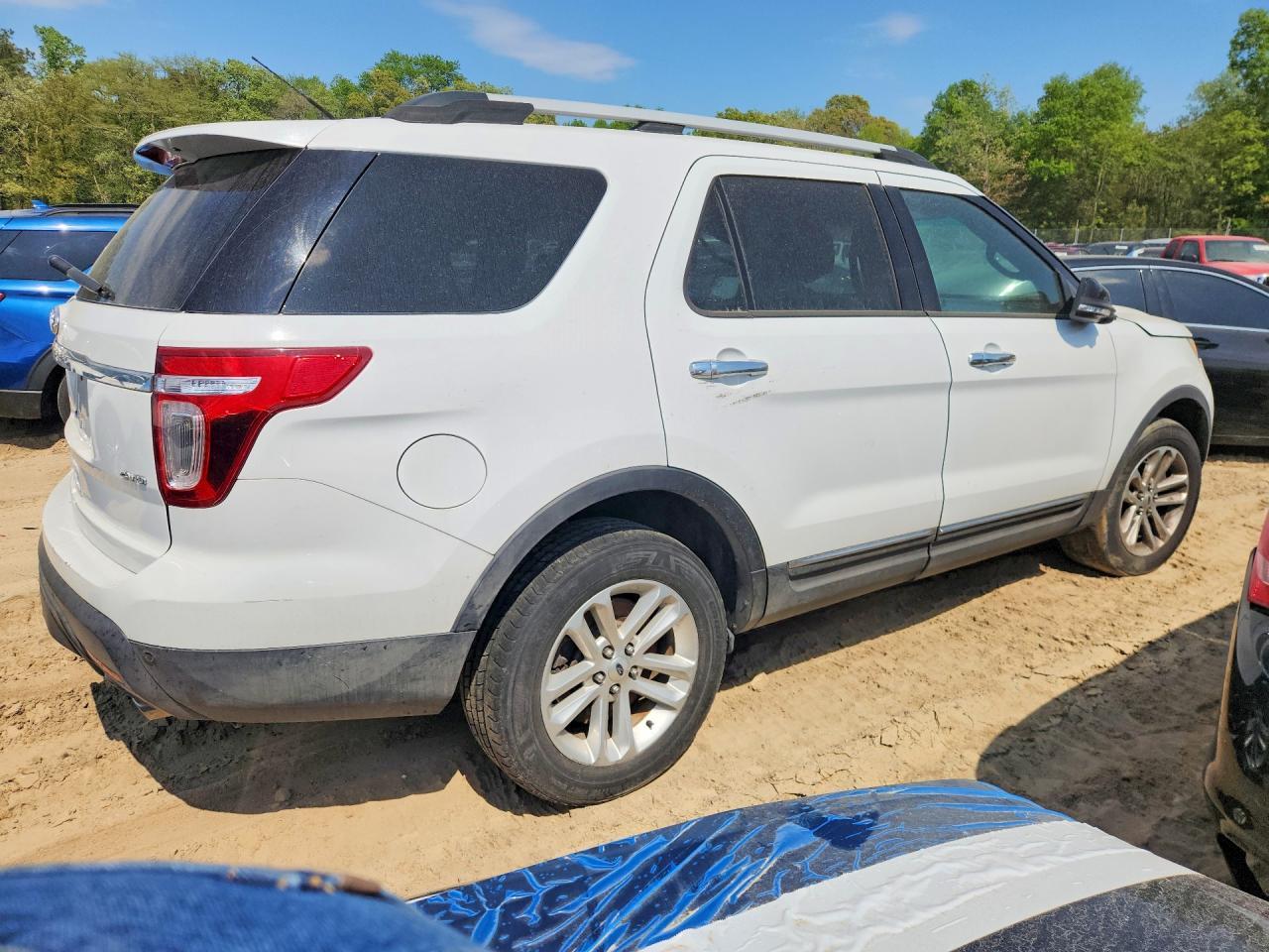 2014 Ford Explorer Xlt - Image 3