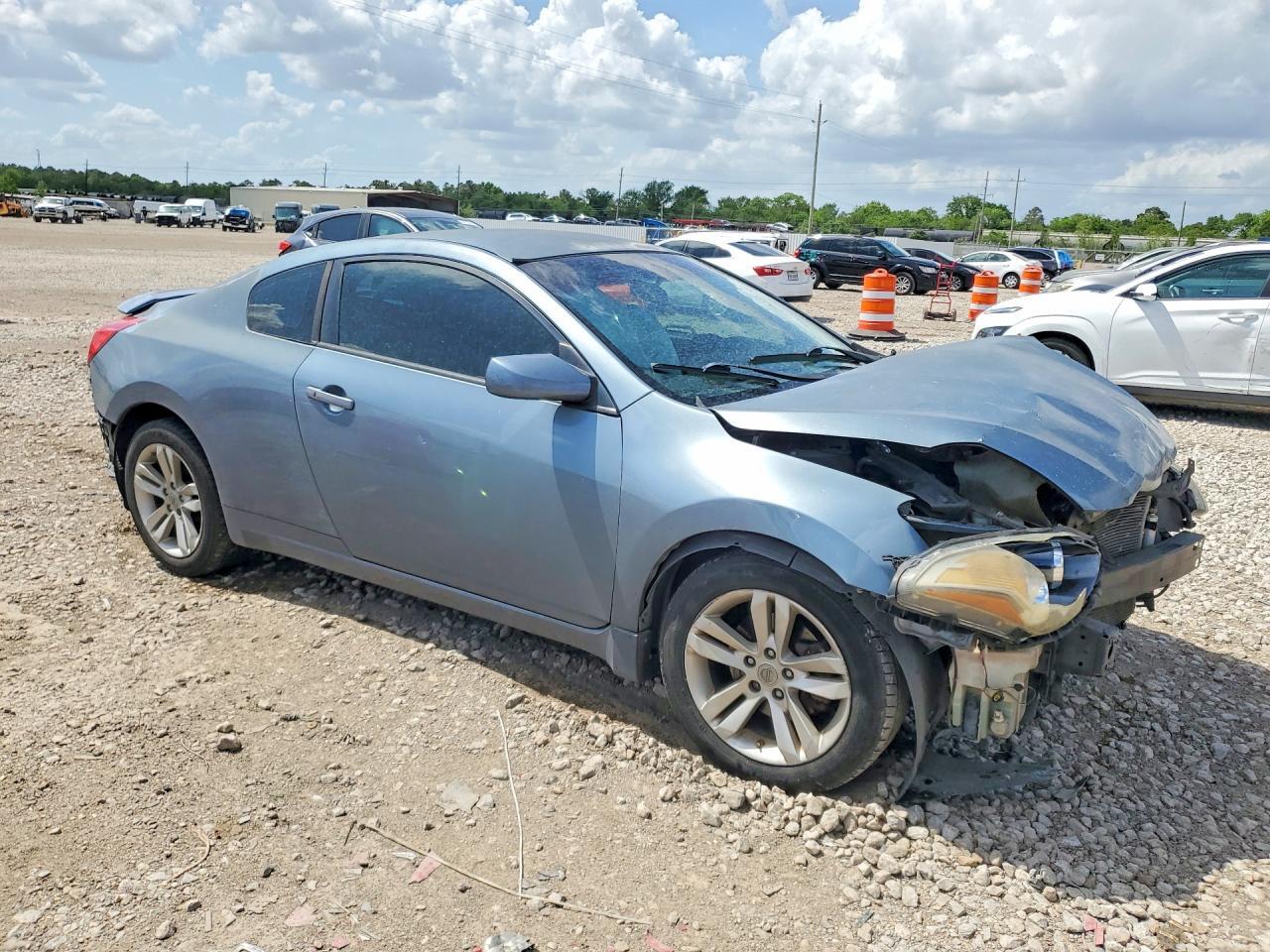 2010 Nissan Altima S - Image 4