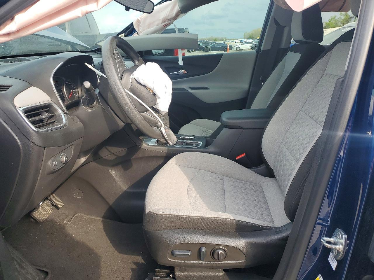 2022 Chevrolet Equinox Ls - Фото 7
