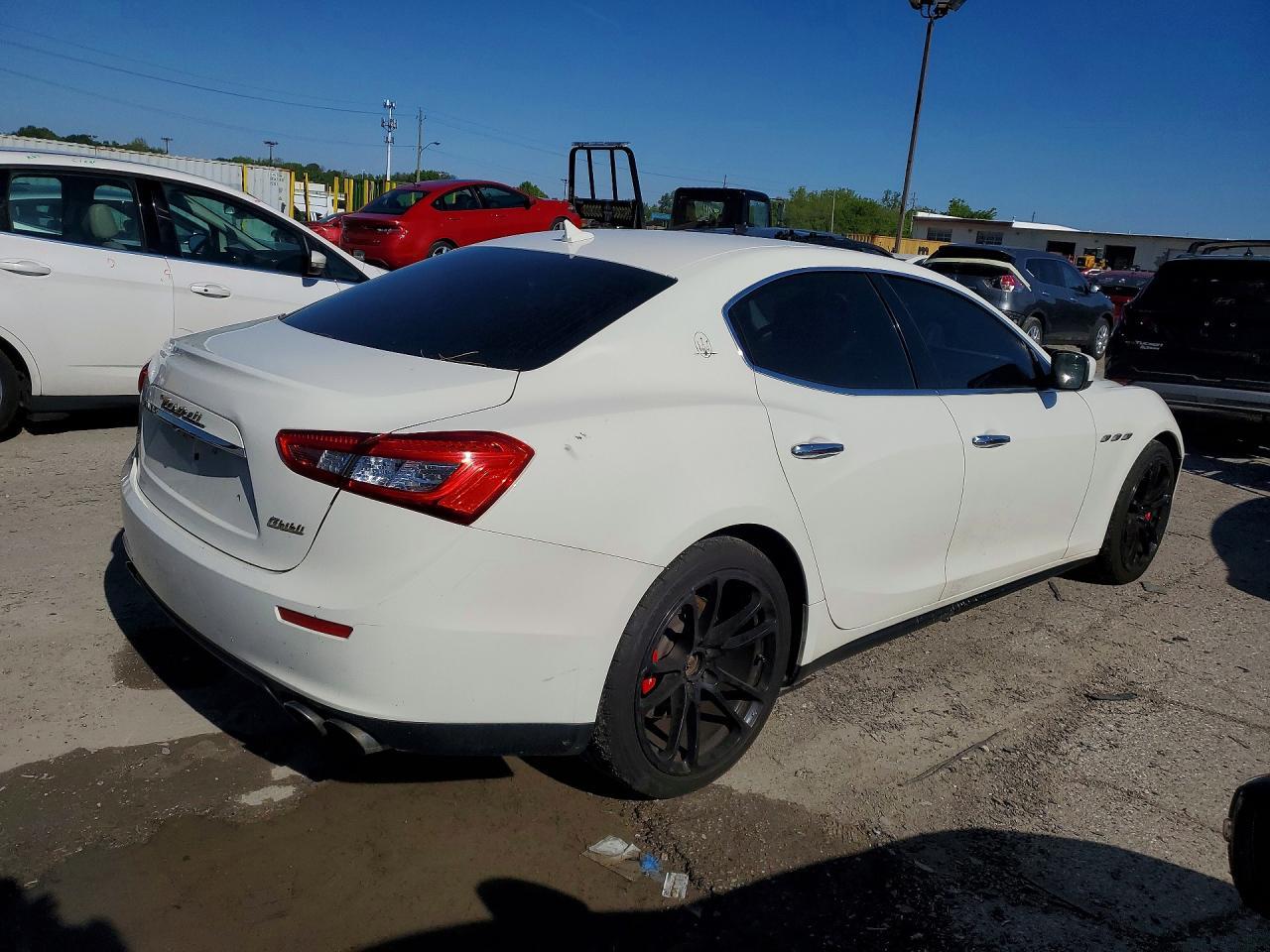 2016 Maserati Ghibli S - Image 3