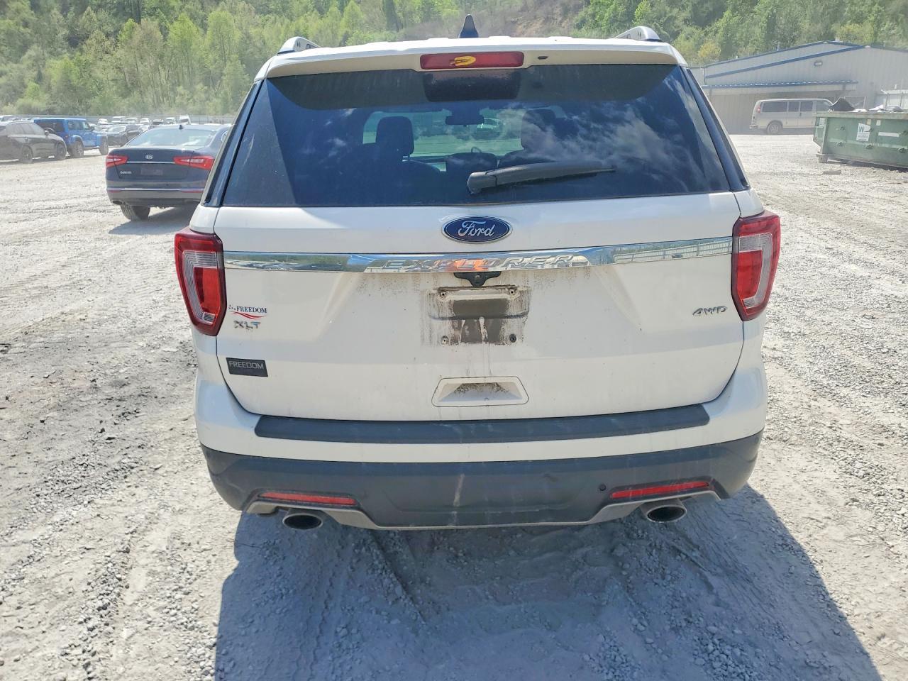 2018 Ford Explorer Xlt - Image 6