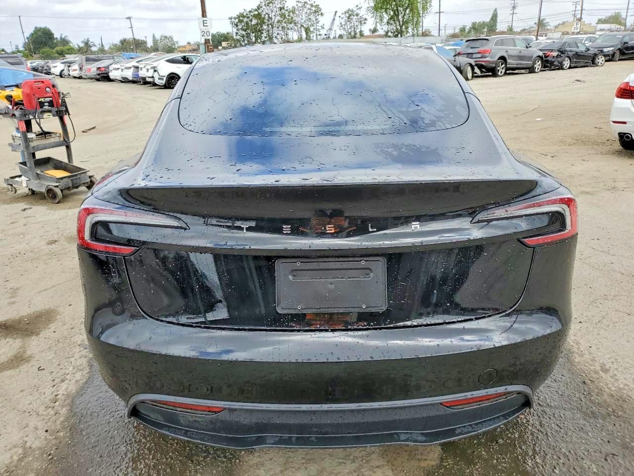 2024 Tesla Model 3 - Image 6
