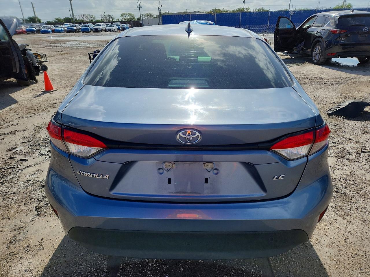 2023 Toyota Corolla Le - Image 6