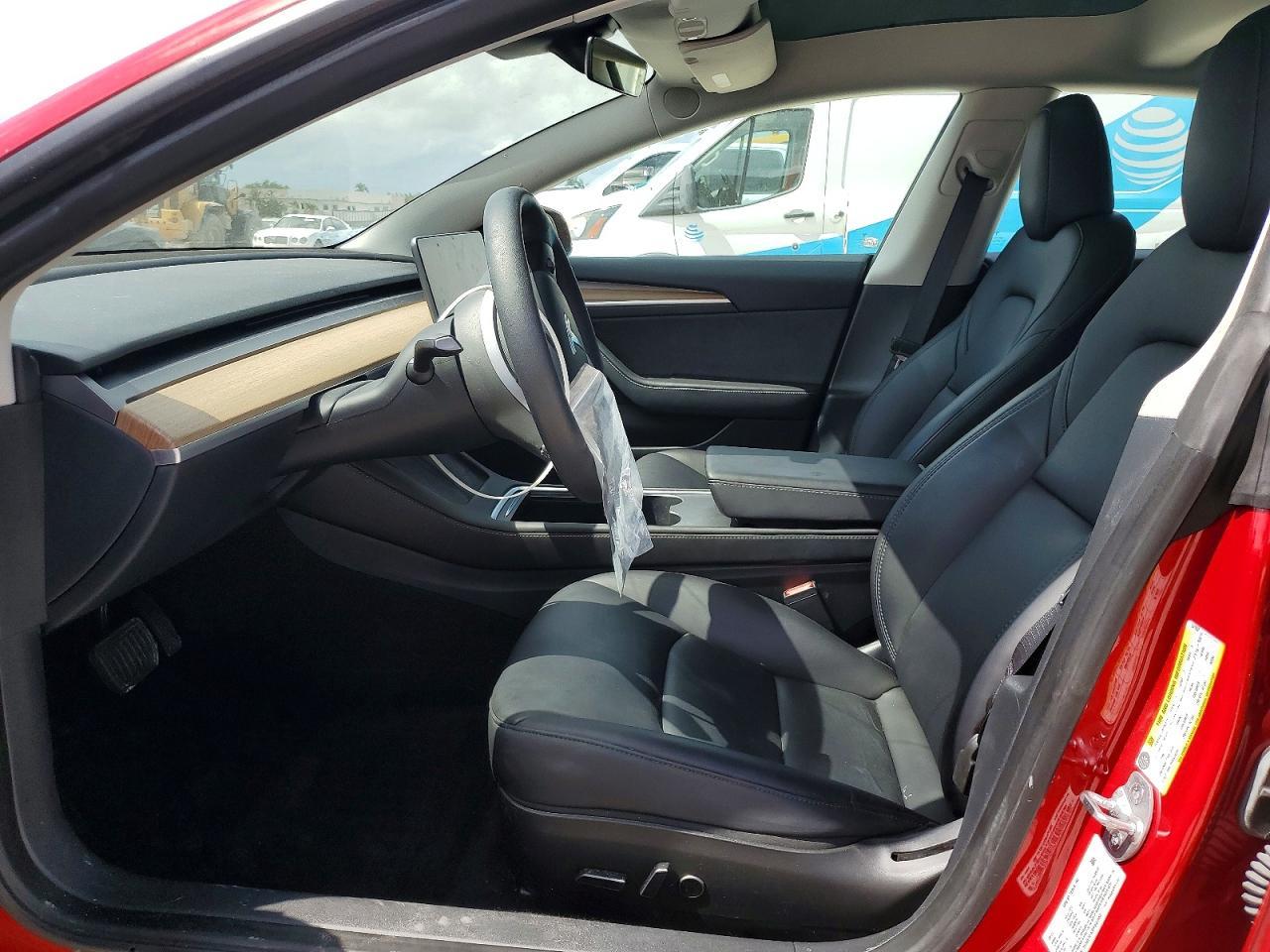 2023 Tesla Model 3 - Image 7