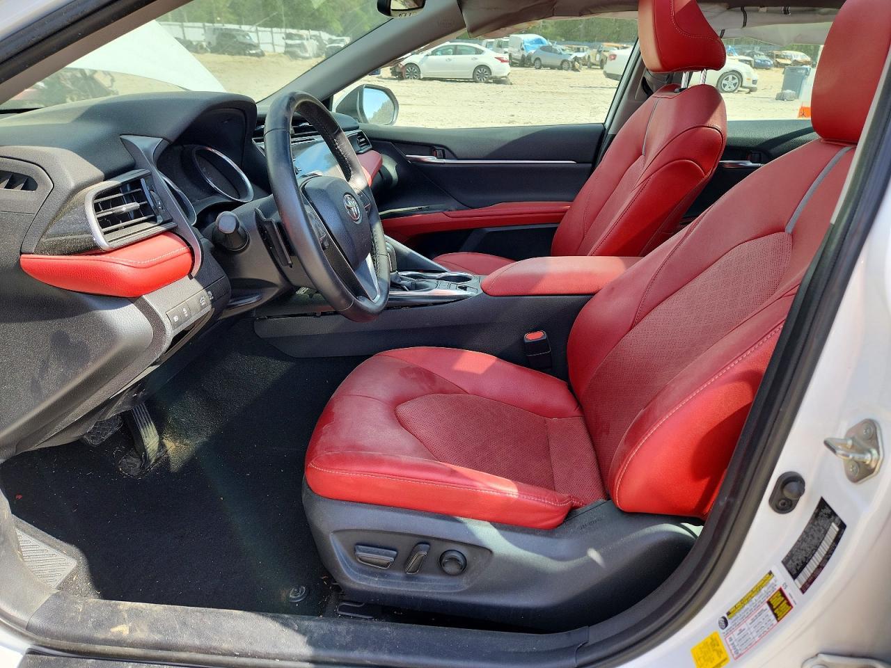 2020 Toyota Camry Xse - Фото 7