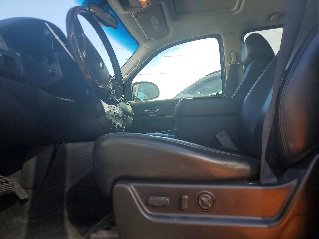 2010 GMC Yukon Denali - Фото 7