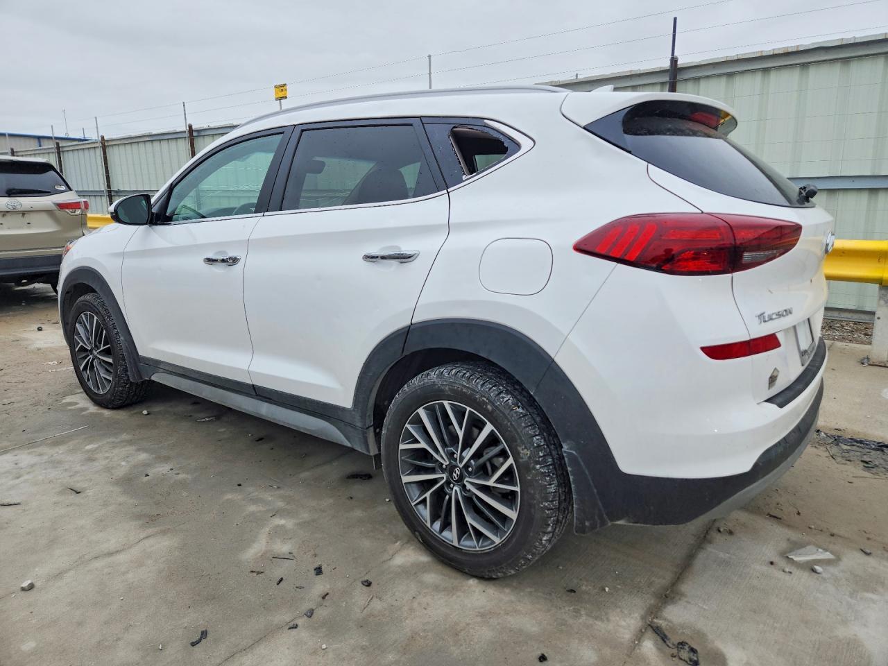 2021 Hyundai Tucson Limited - Фото 2