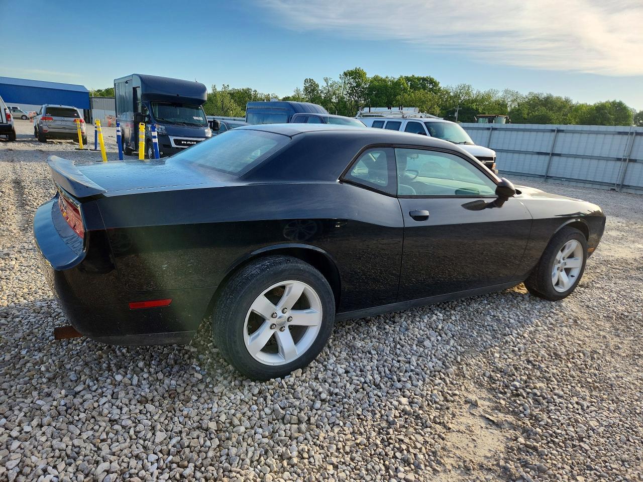 2012 Dodge Challenger Sxt - Фото 3