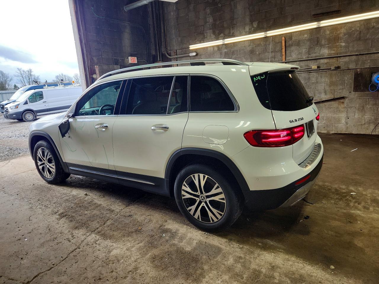 2024 Mercedes-Benz Glb 250 4Matic - Image 2