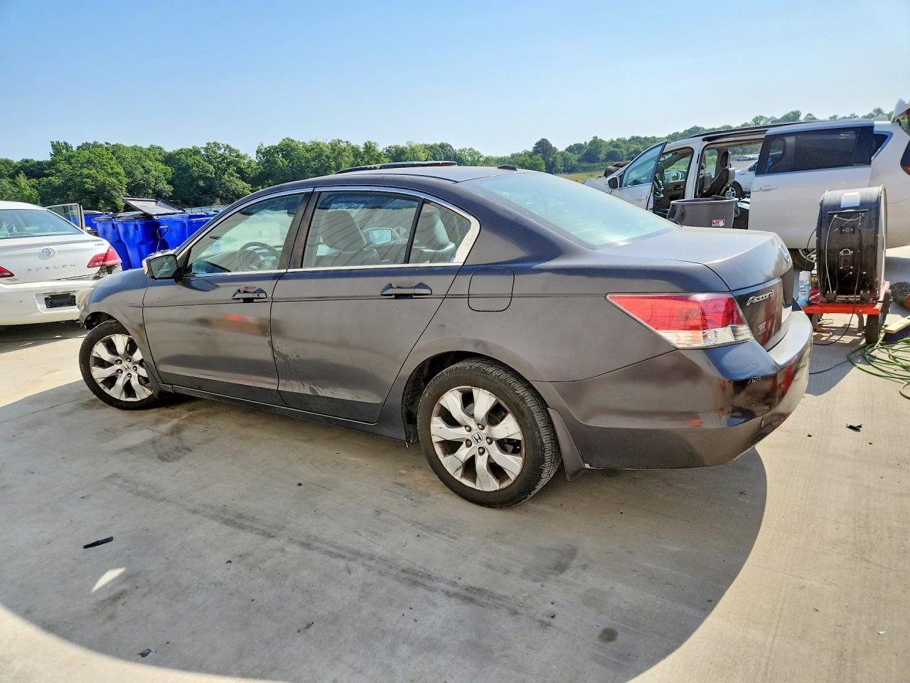 2010 Honda Accord Exl - Image 2