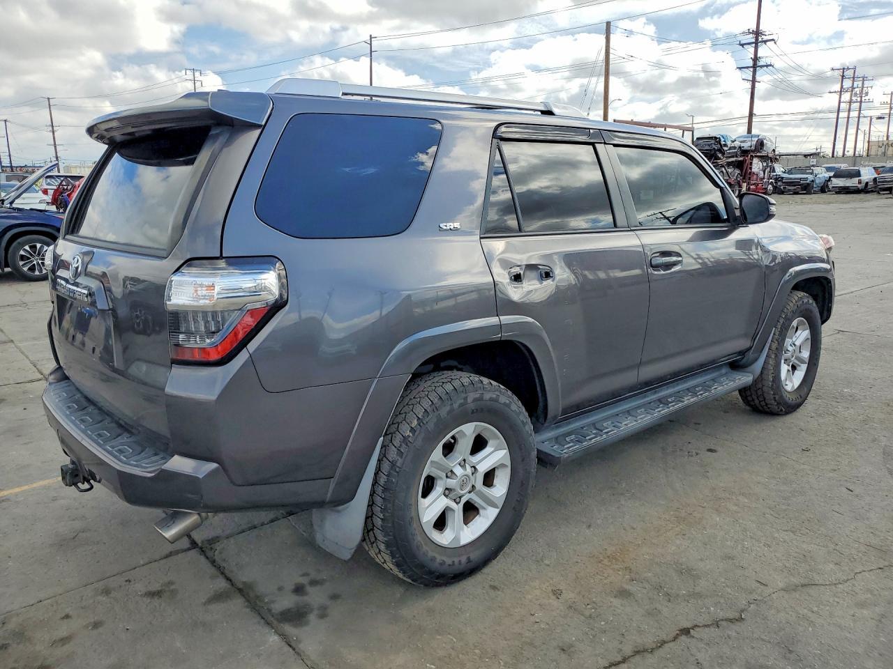 2016 Toyota 4Runner Sr5 Premium - Image 3