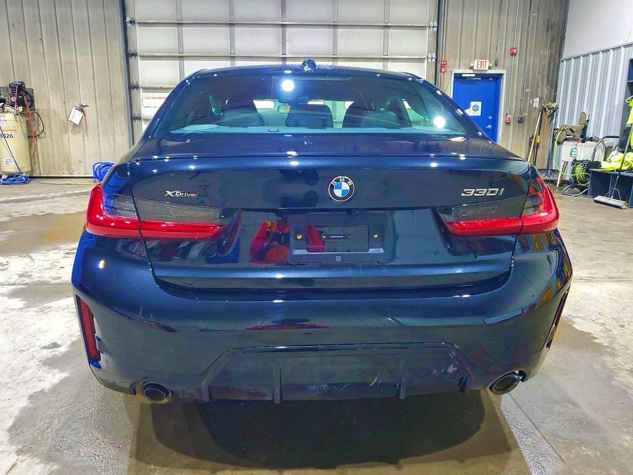 2026 BMW 330Xi - Фото 6