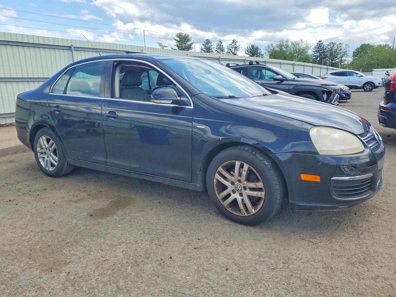 2007 Volkswagen Jetta Wolfsburg - Image 4