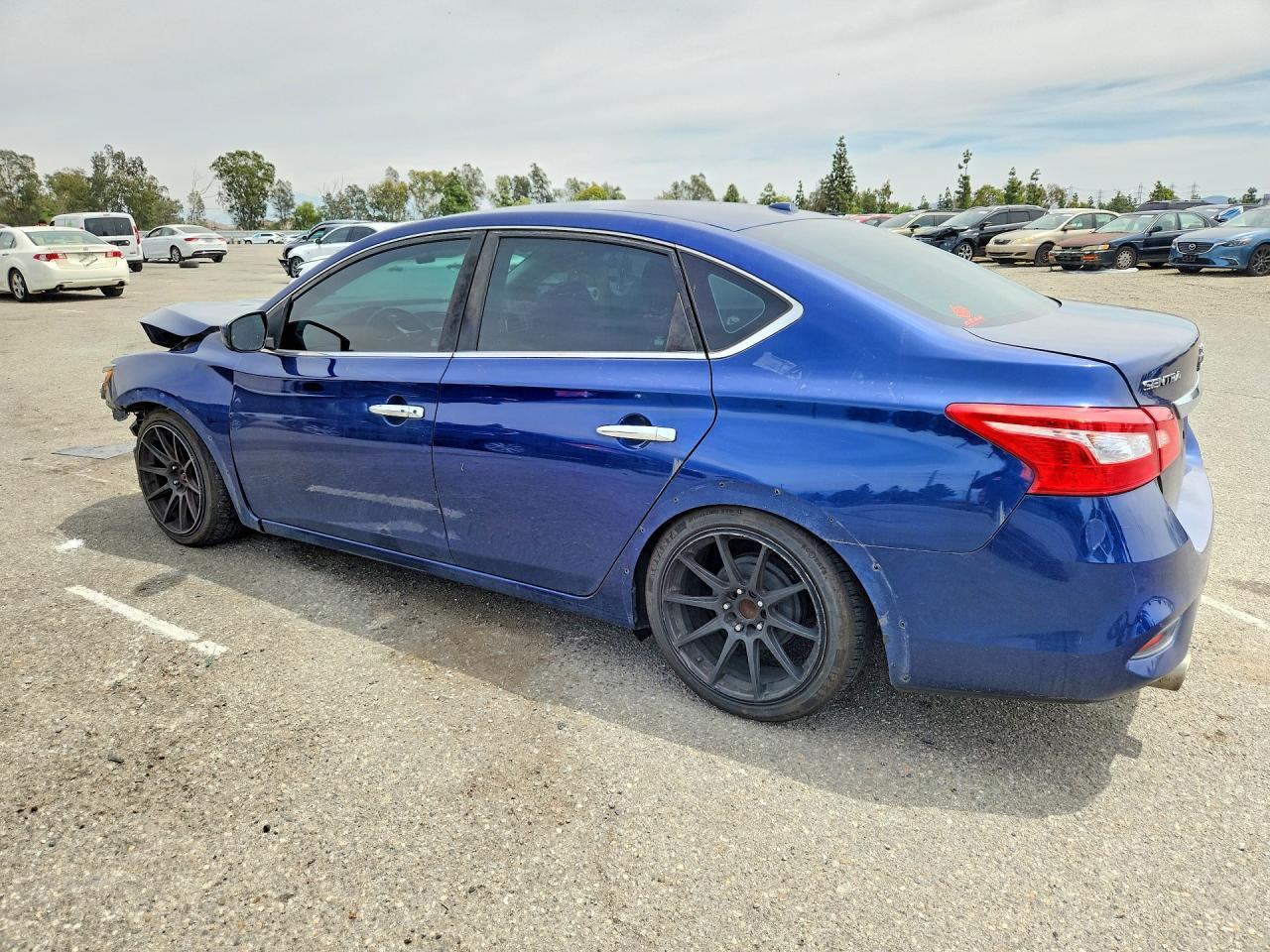 2019 Nissan Sentra Sv - Image 2