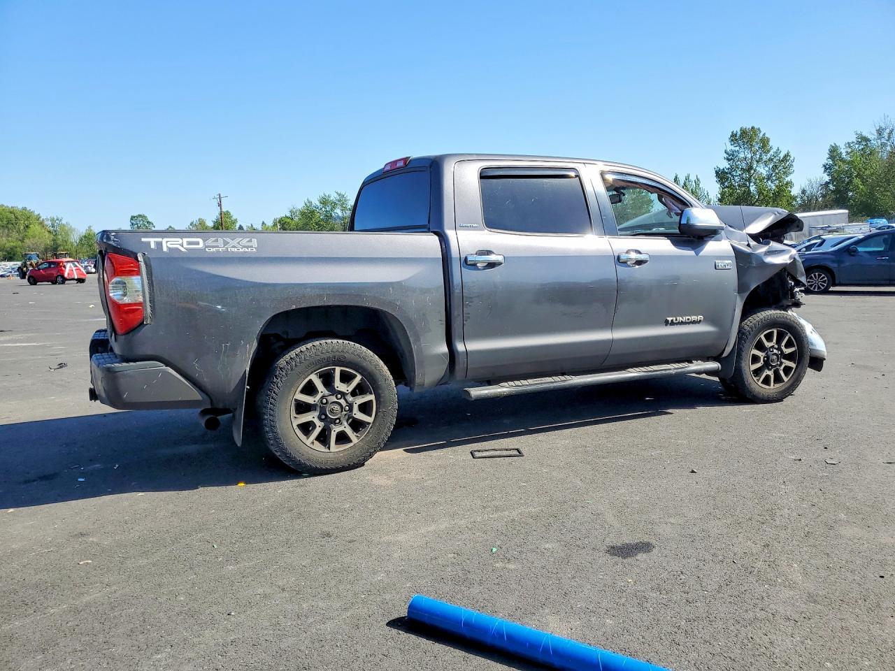 2017 Toyota Tundra Crewmax Limited - Фото 3