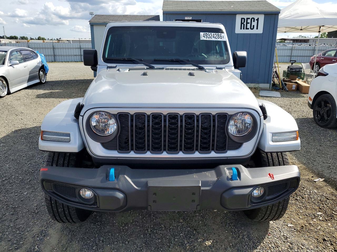 2024 Jeep Wrangler 4Xe - Image 5