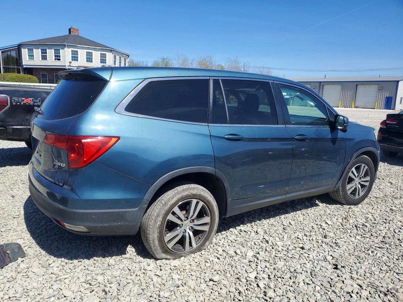 2017 Honda Pilot Exl - Image 3