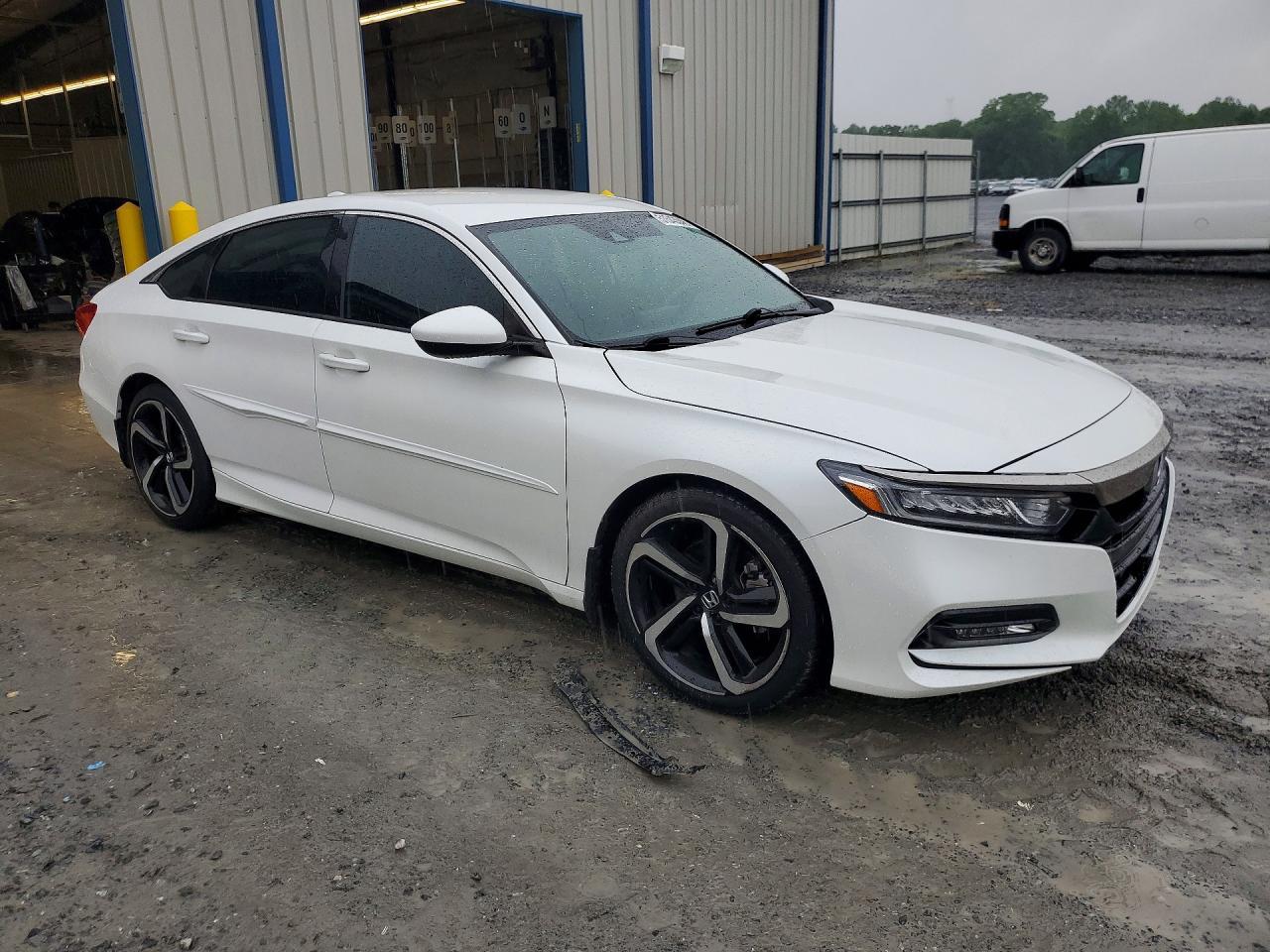 2018 Honda Accord Sport - Image 4