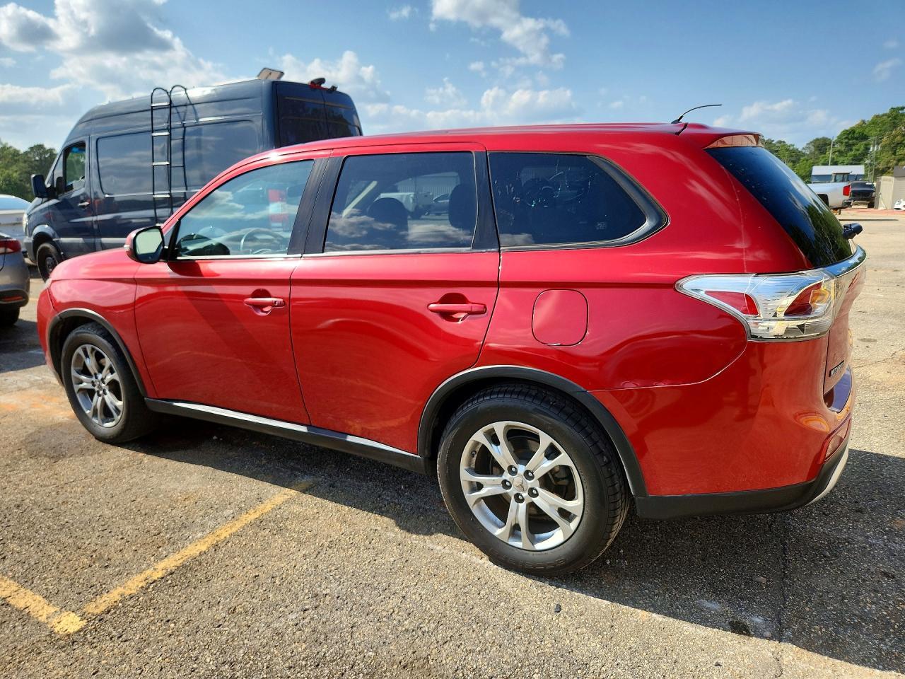 2015 Mitsubishi Outlander Se - Фото 2