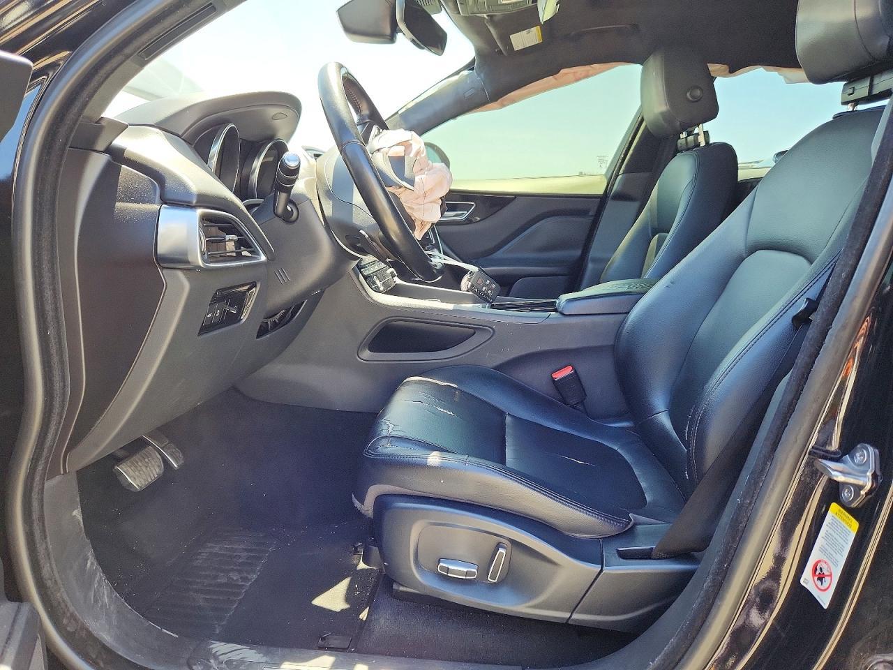 2019 Jaguar F-Pace Premium - Фото 7