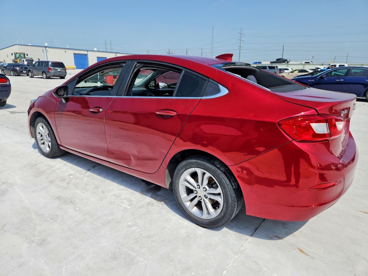 2019 Chevrolet Cruze Lt - Фото 2