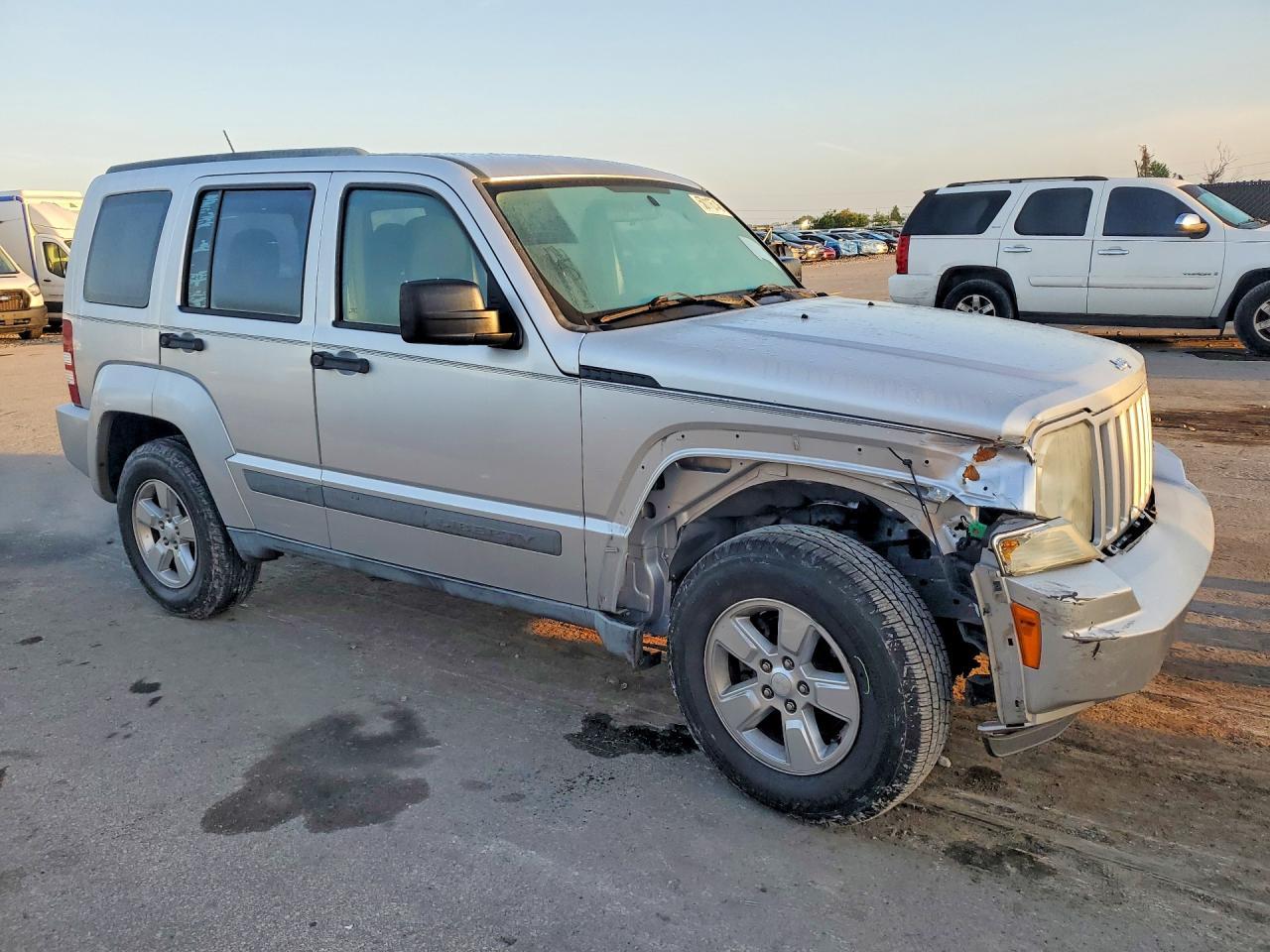 2011 Jeep Liberty Sport - Фото 4