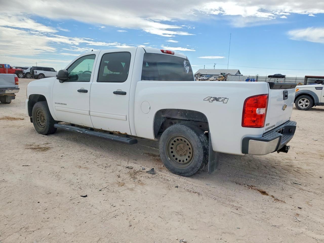 2011 Chevrolet Silverado K1500 Lt - Фото 2