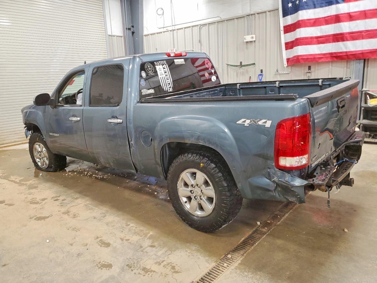 2011 GMC Sierra K1500 Sle - Image 2