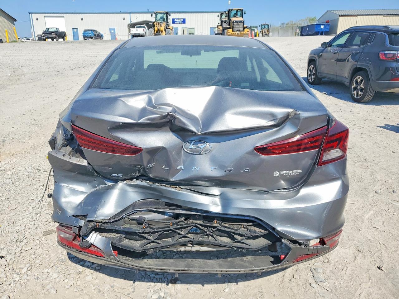 2019 Hyundai Elantra Se - Image 6