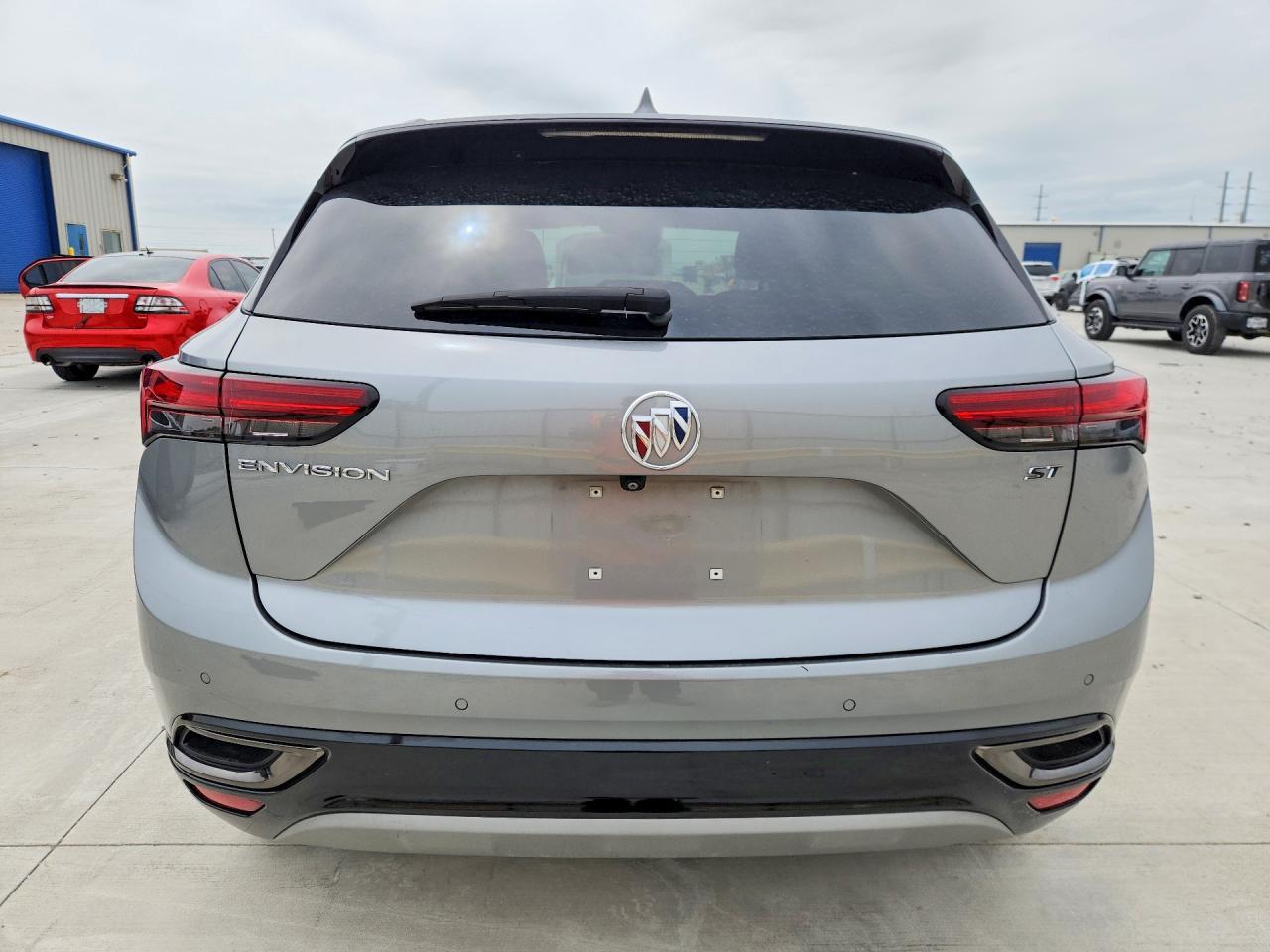 2023 Buick Envision Essence - Image 6