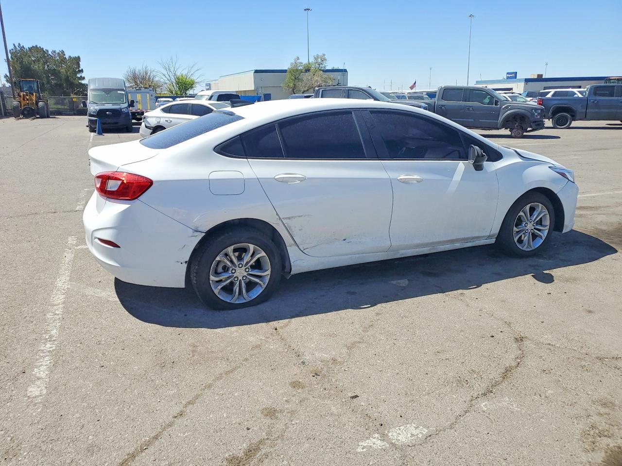 2019 Chevrolet Cruze Ls - Image 3
