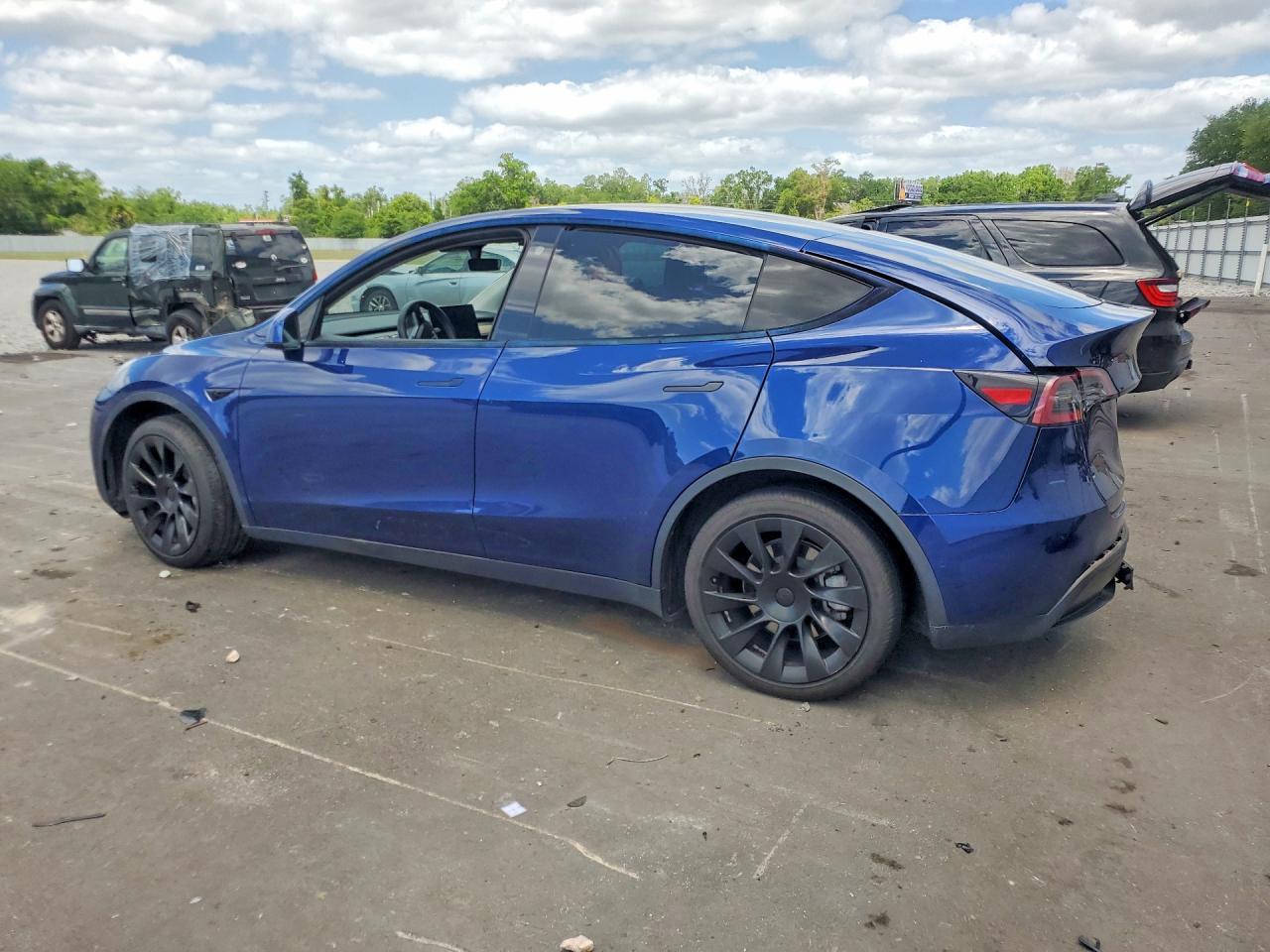 2021 Tesla Model Y - Фото 2