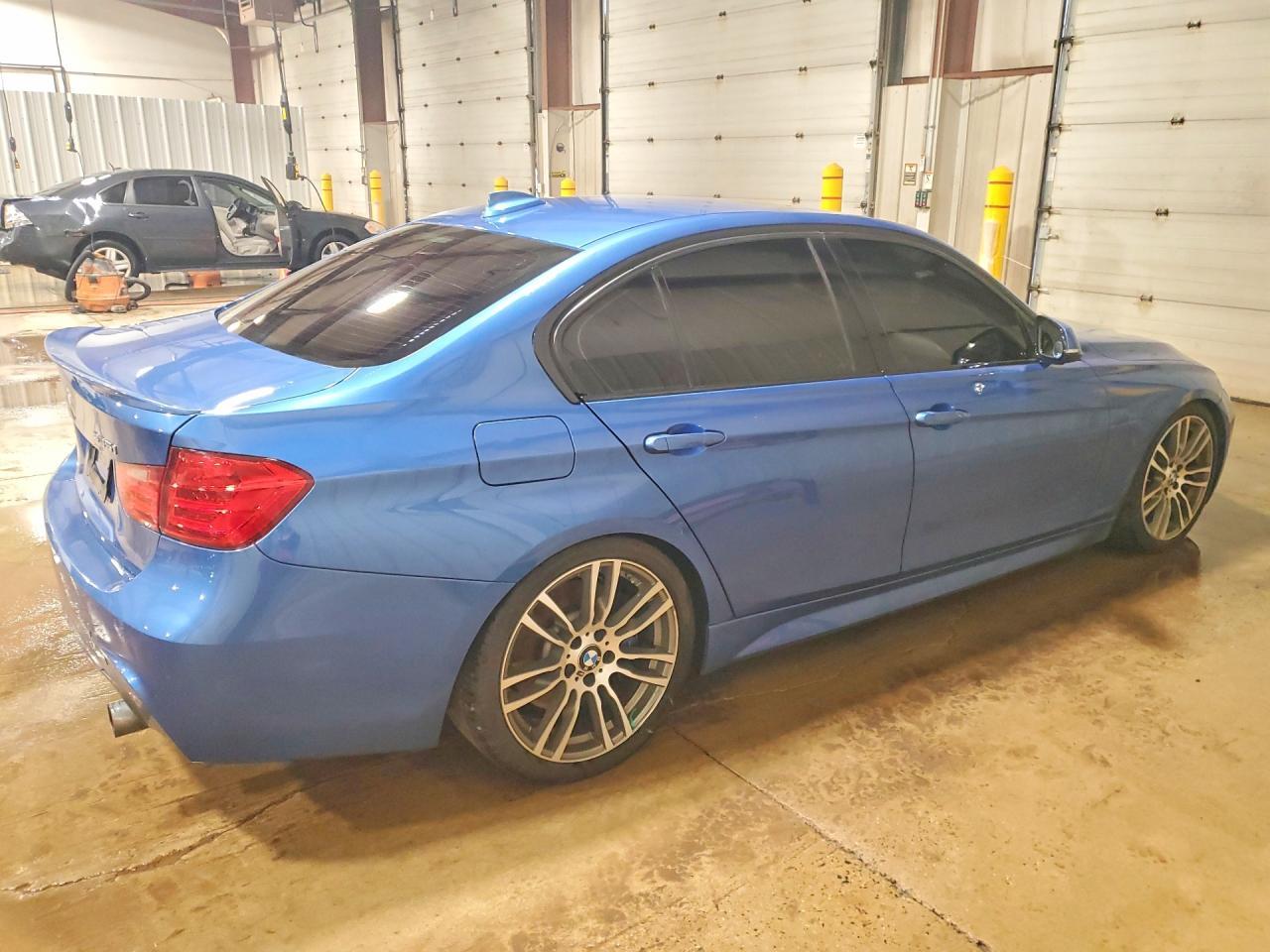 2014 BMW 335 I - Фото 3