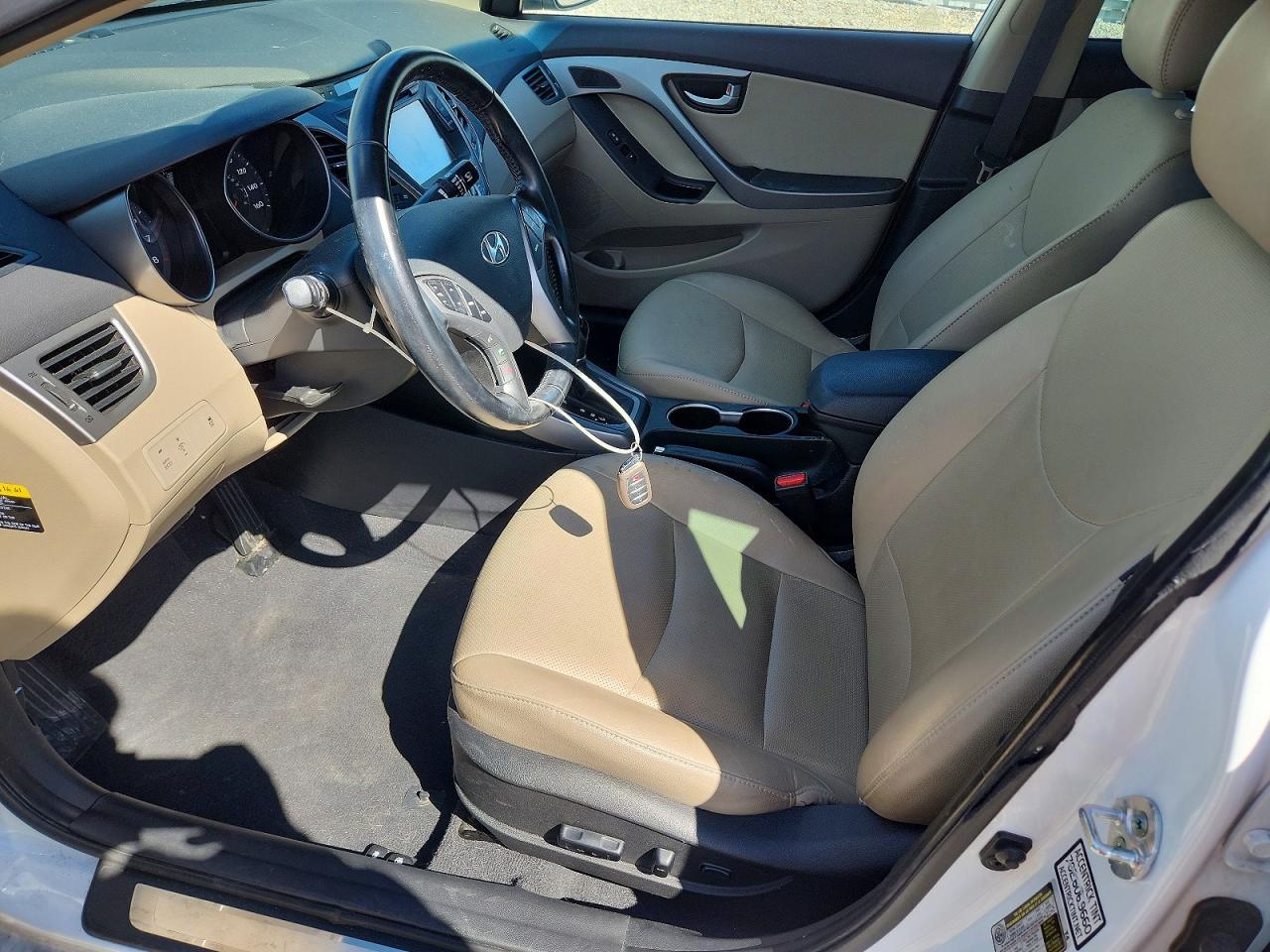 2015 Hyundai Elantra - Фото 7